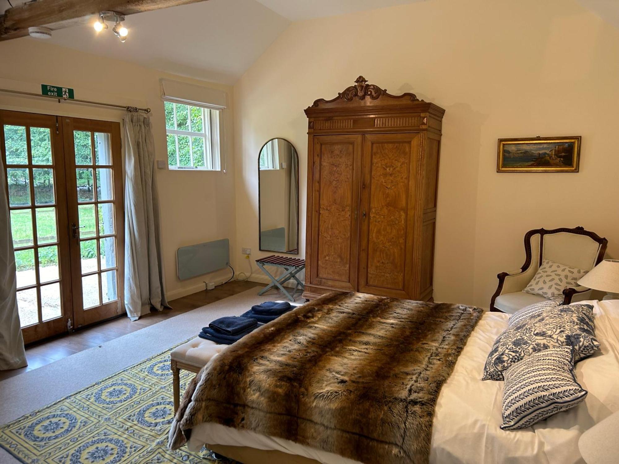 *New* Hartest Vineyard 2 Bed Cottage With Parking Exterior photo